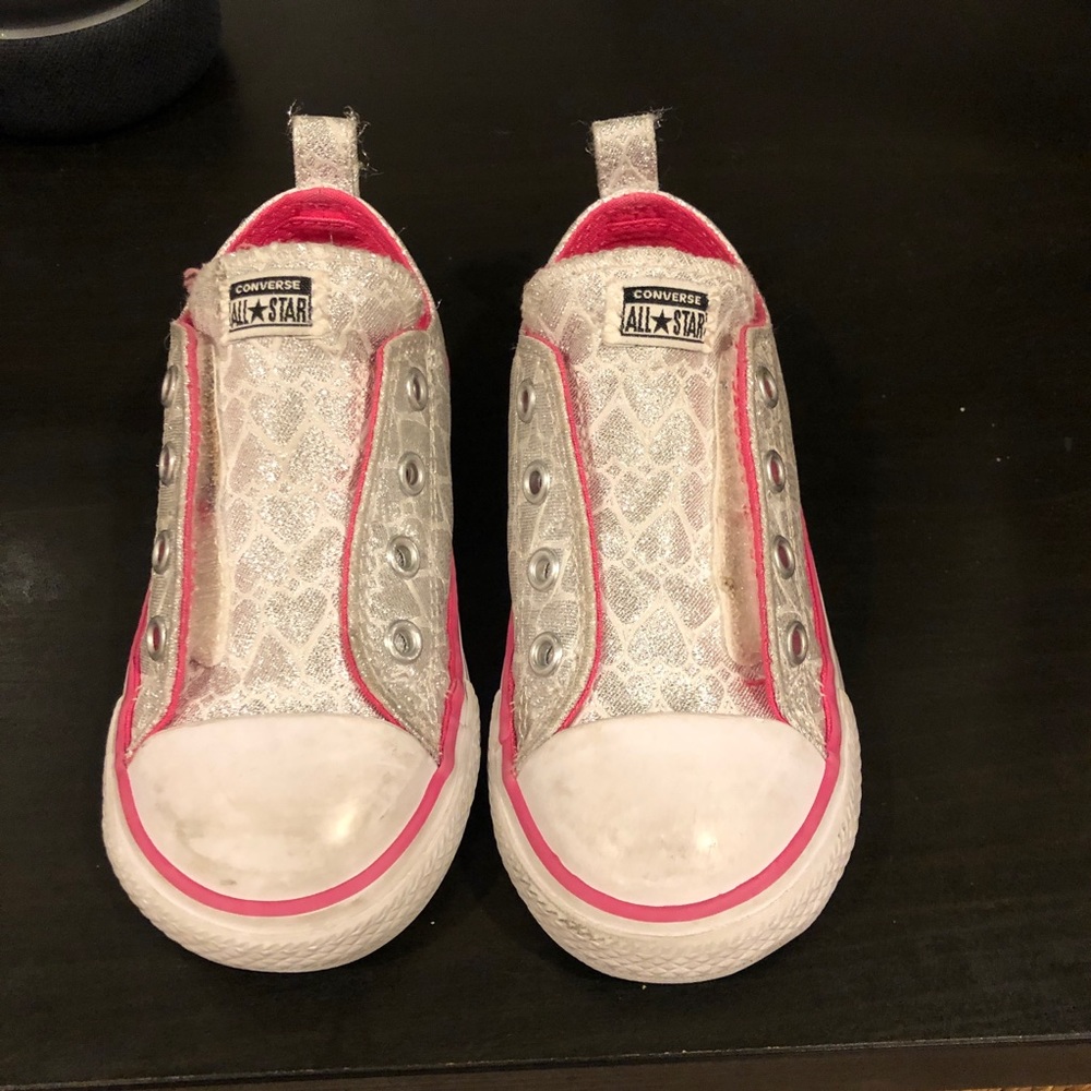 Toddler chucks